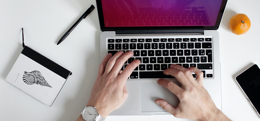 5 tips to have a complete LinkedIn profile.